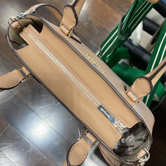 Kate Spade Darcy Small Satchel  
COLOR: Light Fown
NWT - Picture 11 of 16